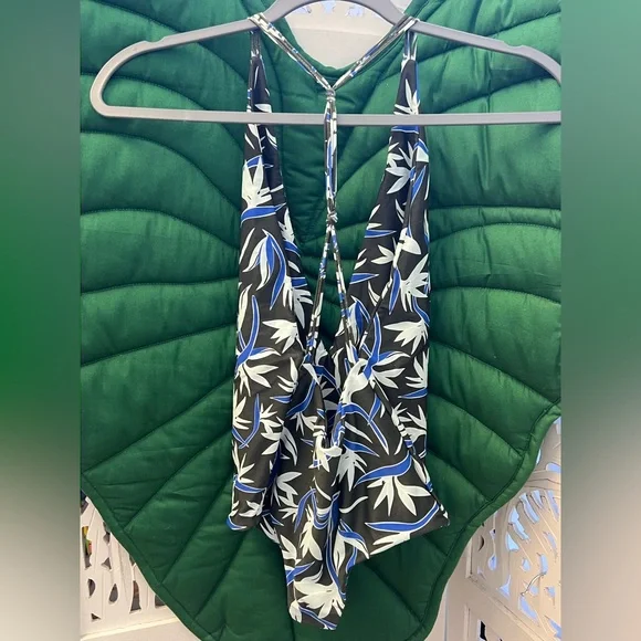 NWT (Hygienic liner attached) Mikoh bird of paradise one pc swimsuit. Blk/Blue - Picture 3 of 5